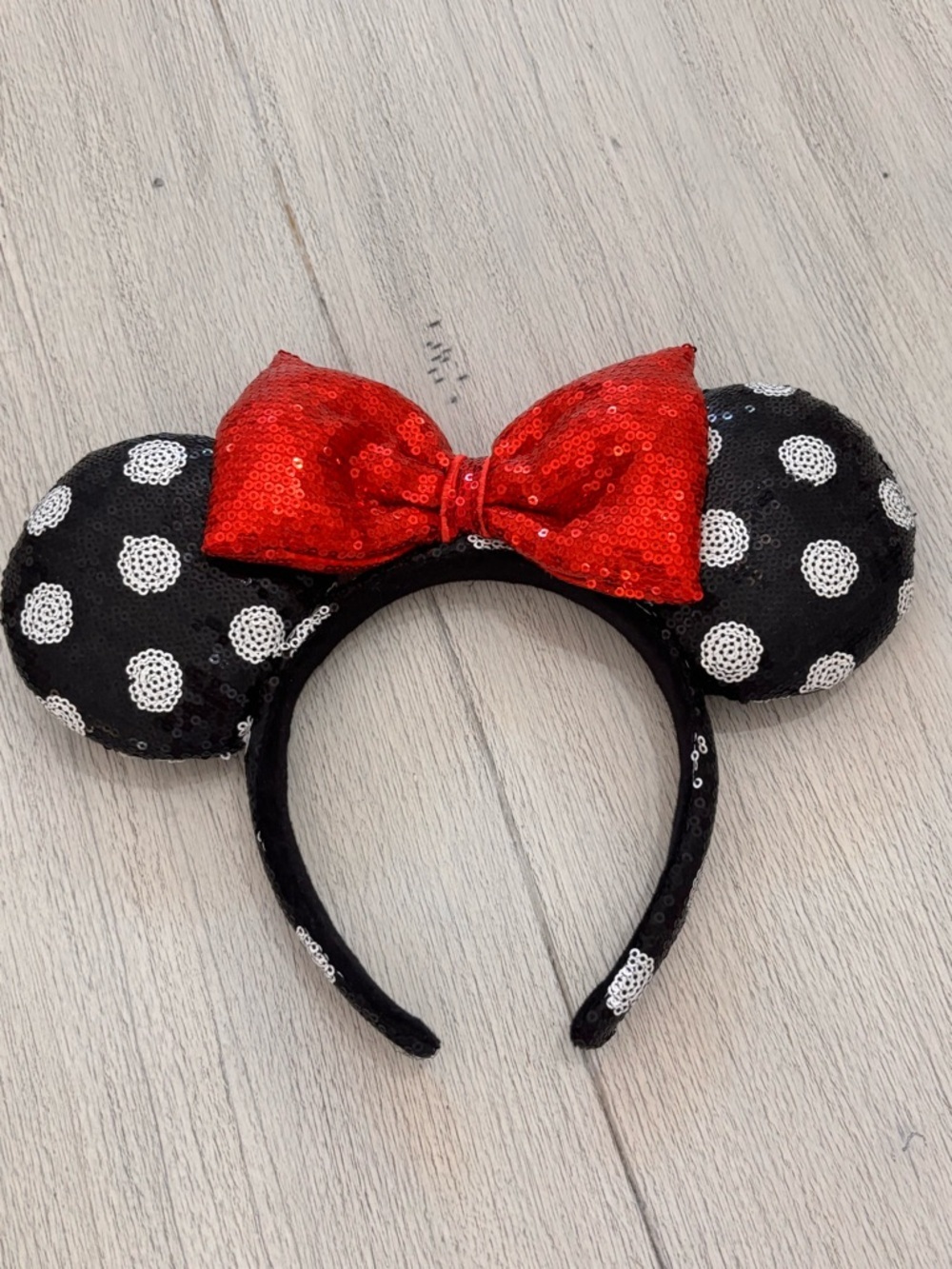 DISNEY PARKS Authentic Black Red Sequined Polka Dot Minnie Mouse Ears Headband